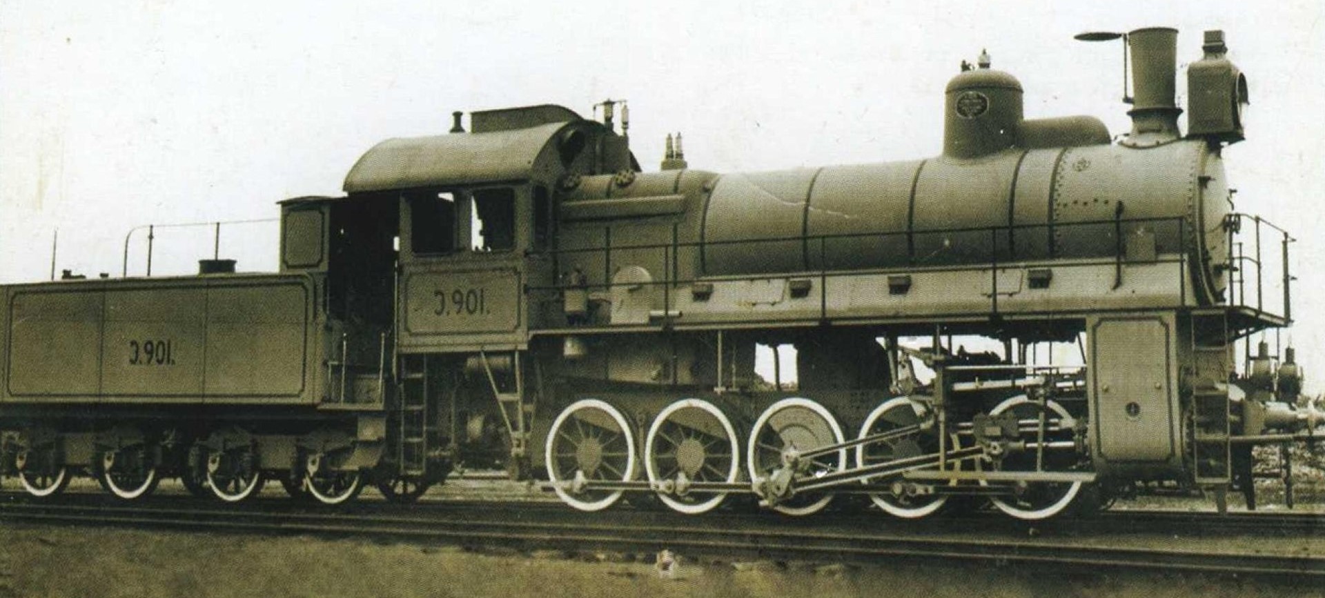 Один из первых паровозов серии Э 1912 г. Завод Гартмана